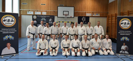 Seminář okinawského Goju-ryu Goeikai ve Švédsku pod vedením Hiroshi Ganahy Senseie 9 Dan Seminář okinawského Goju-ryu Goeikai ve Švédsku pod vedením Hiroshi Ganahy Senseie 9 Dan